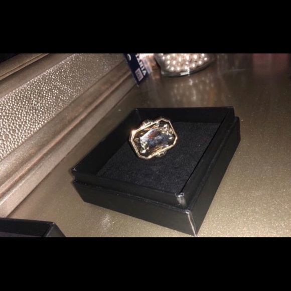 Versace ring - Picture 2 of 4